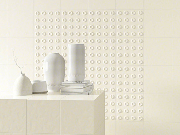 На фото Плитка BERTA (Vives Ceramica)