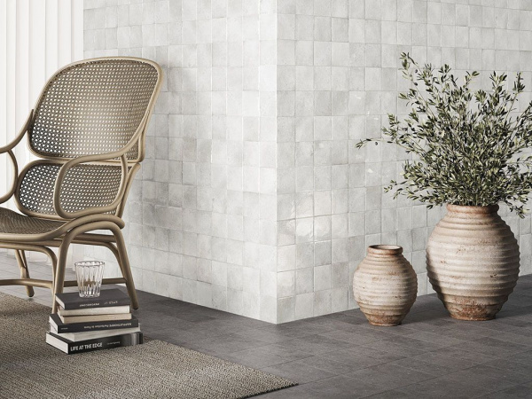 На фото Плитка DYROY (Harmony Peronda)