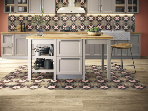 На фото Плитка DAHLIA (APE Ceramica Carmen)