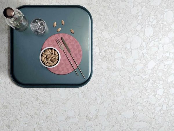 На фото Плитка SENSI 900 (ABK Ceramiche)