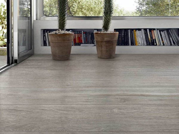 На фото Плитка SELECTION OAK (REX Ceramiche)