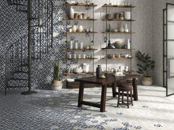 На фото Плитка FLEUR (APE Ceramica Carmen)