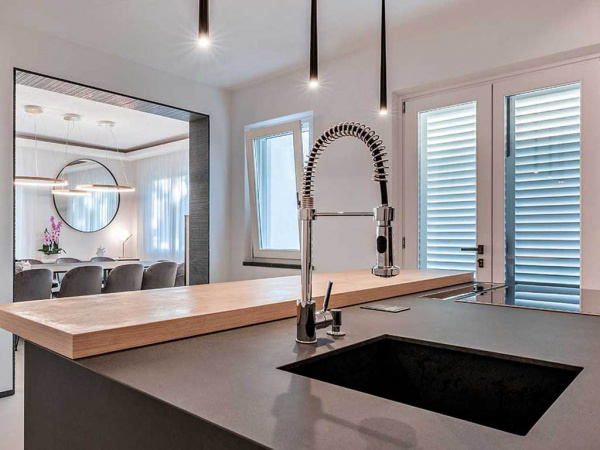 На фото Плитка OSSIDO (Laminam)