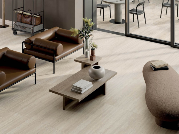Керамогранит под травертин  SENSI ROMA (ABK) Италия На фото Плитка SENSI ROMA (ABK Ceramiche)