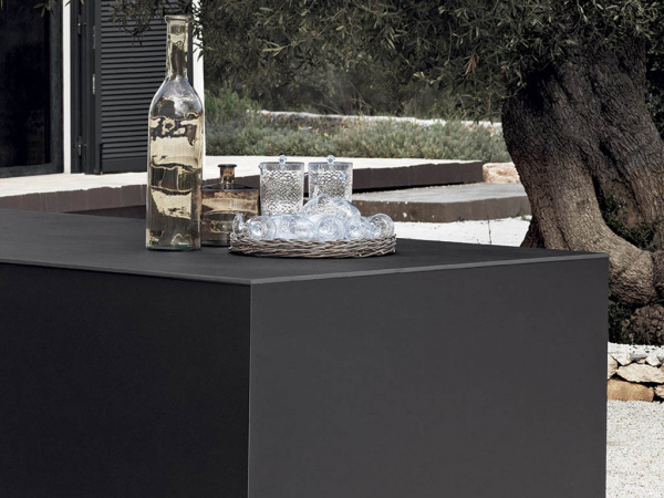 На фото Плитка OSSIDO (Laminam)