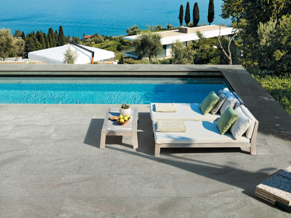 На фото Плитка KLIF (Atlas Concorde)