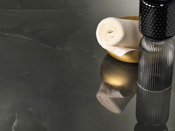 На фото Плитка MARVEL ONYX (Atlas Concorde Италия)