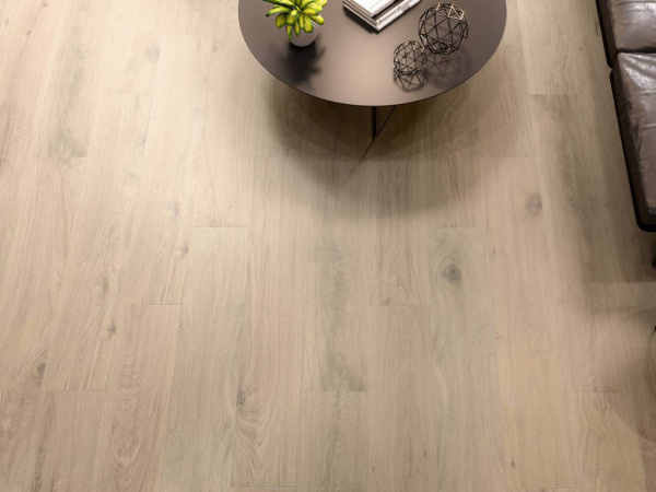 На фото Плитка CENTURY (Colorker)