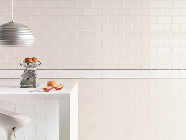 На фото Плитка PLUS BISSEL (Mainzu)