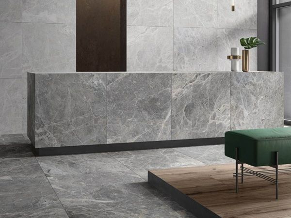 На фото Плитка MARMOSTONE (Vitra)