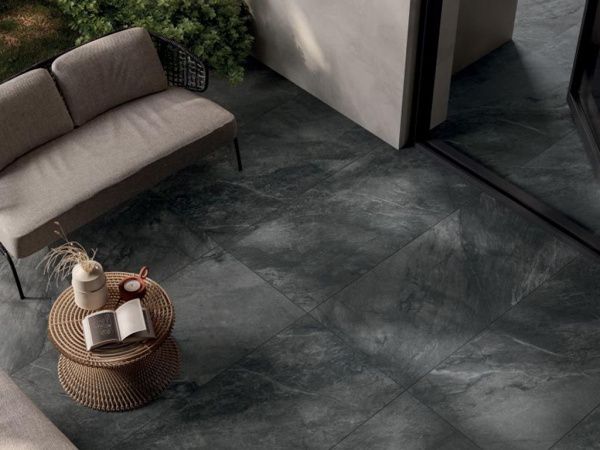 На фото Плитка BLUE SAVOY (Flaviker)