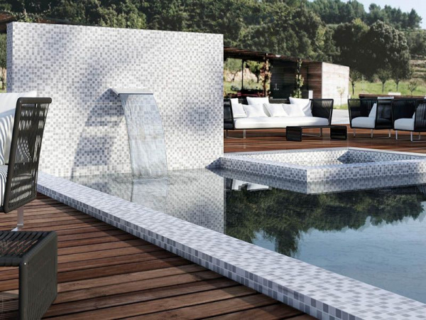 На фото Мозаика MIX DECOR (Togama)