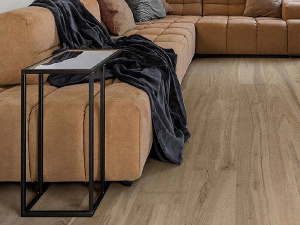 На фото Плитка WALNUT (Vitra)