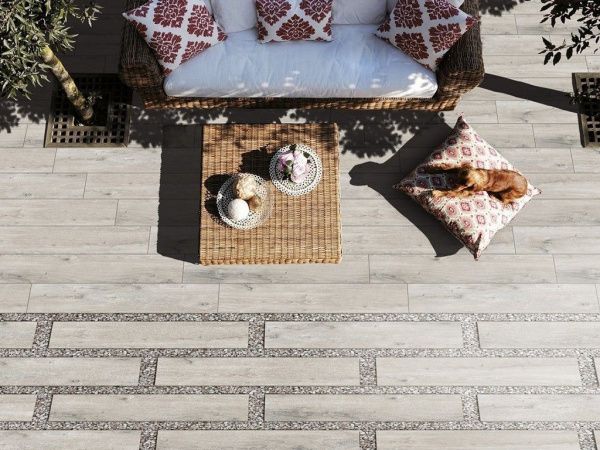 На фото Плитка WOOD (Ennface)