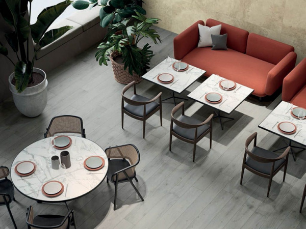 На фото Вандефул Лайф