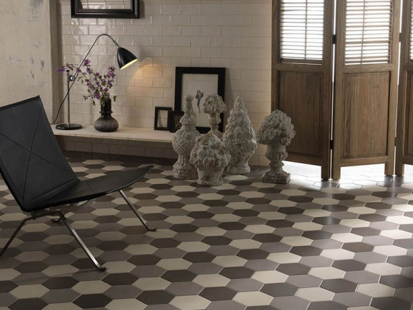 На фото Плитка HEXATILE / VENICE (Equipe Ceramicas)
