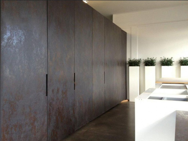 На фото Плитка OXIDE (Laminam)