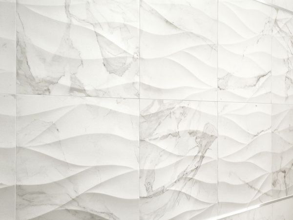 На фото Плитка CALACATTA (Vallelunga Ceramica)