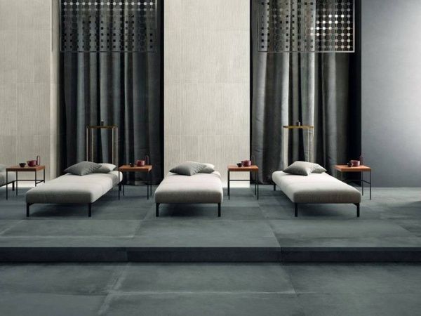 На фото Плитка ART (Supergres Ceramiche)