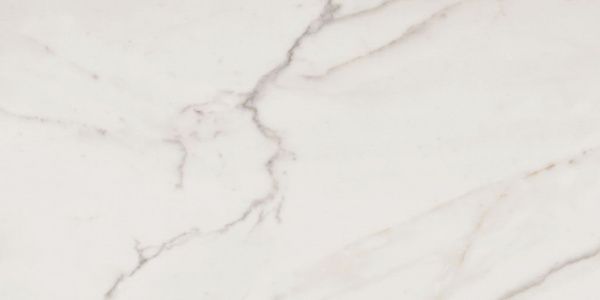 На изображениях Ideal