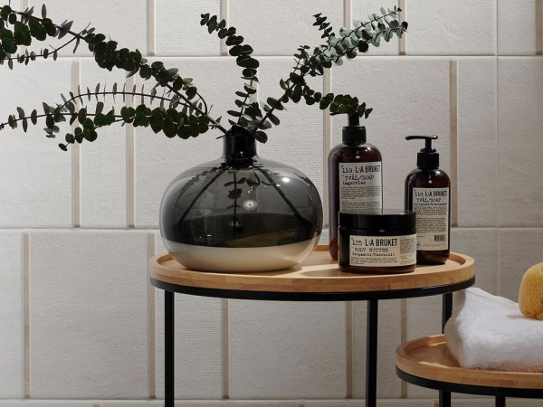 На фото Плитка SILKEN (Ibero Ceramicas)