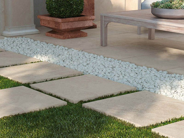 На фото Керамогранит CLIFF (Atlas Concorde)