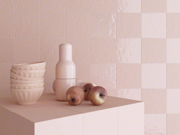 На фото Плитка BERTA (Vives Ceramica)