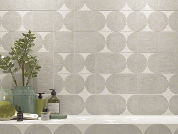 На фото Плитка BERTA (Vives Ceramica)