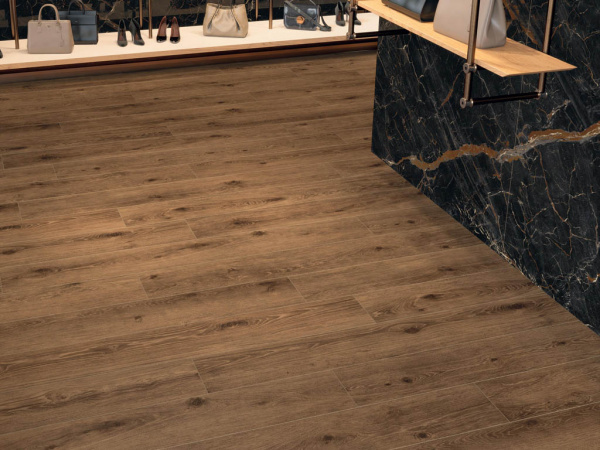 На фото Плитка WINE OAK (Atlas Concorde Россия)