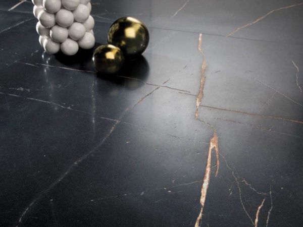 На фото Плитка SENSI 900 (ABK Ceramiche)