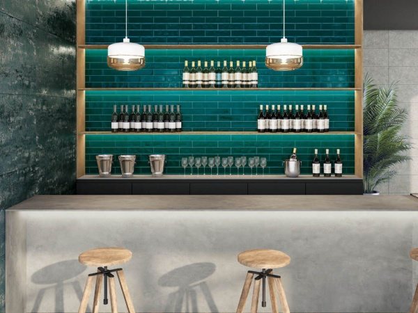 На фото Плитка METAL (TAU Ceramica)