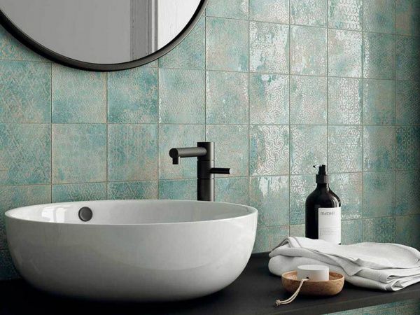 На фото Плитка ENSO (WOW)