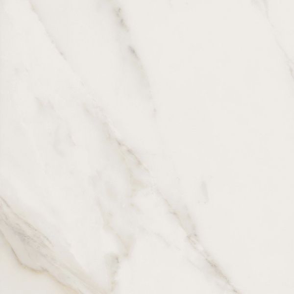 На изображениях Ideal