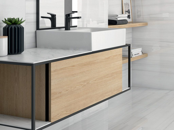 На фото Плитка PORCESLUX (Prissmacer)