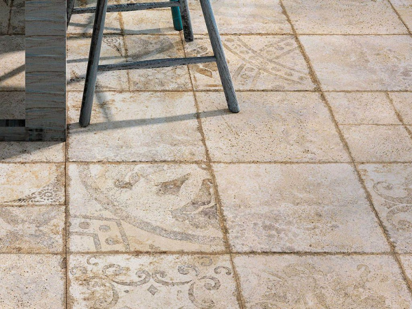 На фото Плитка LOIRE (Realonda Ceramica)