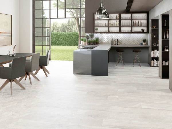 На фото Плитка ARTWOOD (Ibero Ceramicas)