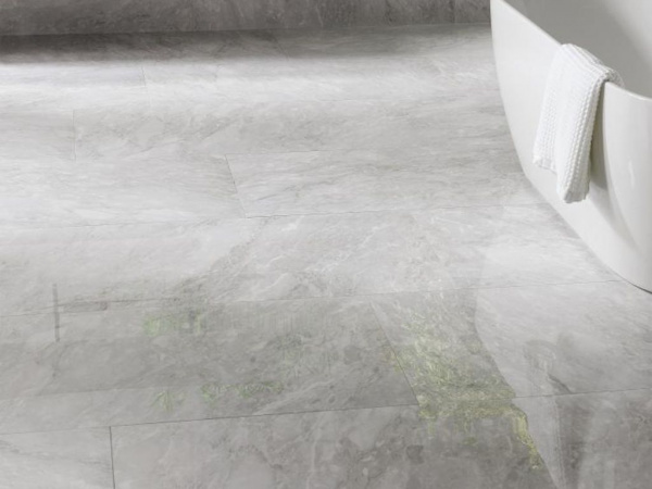 На фото Плитка MARVEL (Porcelanosa)