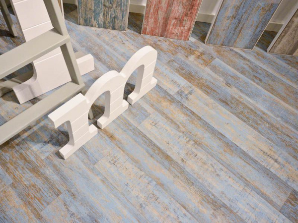 На фото Плитка FARO (Vives Ceramica)