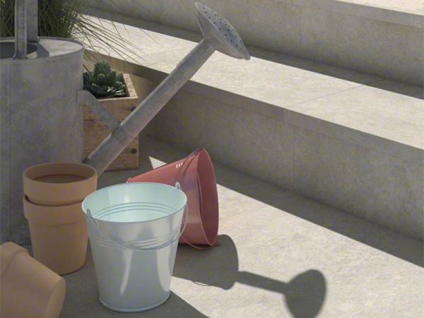 На фото Керамогранит DELTA (Vives Ceramica)