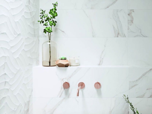 На фото Плитка MARMOREA (Grespania)