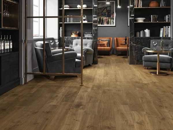 На фото Плитка HEARTWOOD (Atlas Concorde)