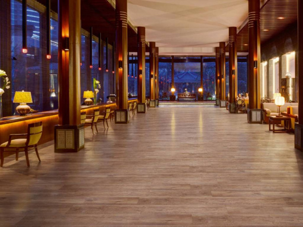 На фото Плитка INTERLAGOS (Lamborghini Tonino)