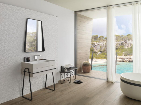 На фото Плитка OXO (Porcelanosa)