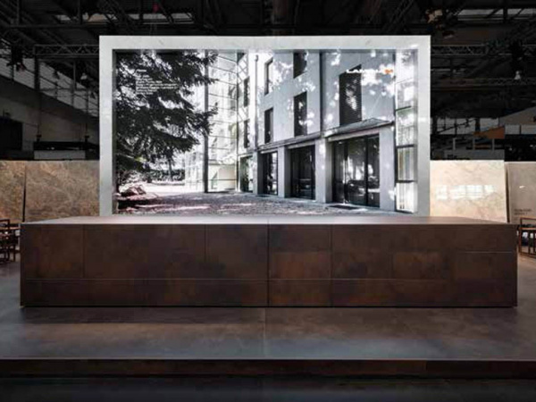 На фото Плитка IN-SIDE (Laminam)