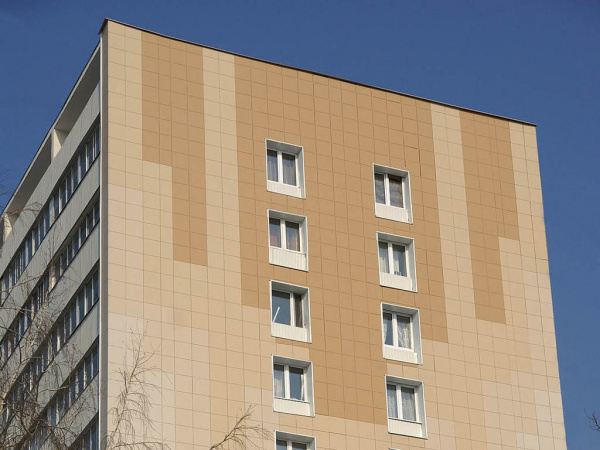 На фото Standard