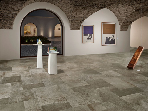 На фото Плитка MEMORABLE (Love Tiles)