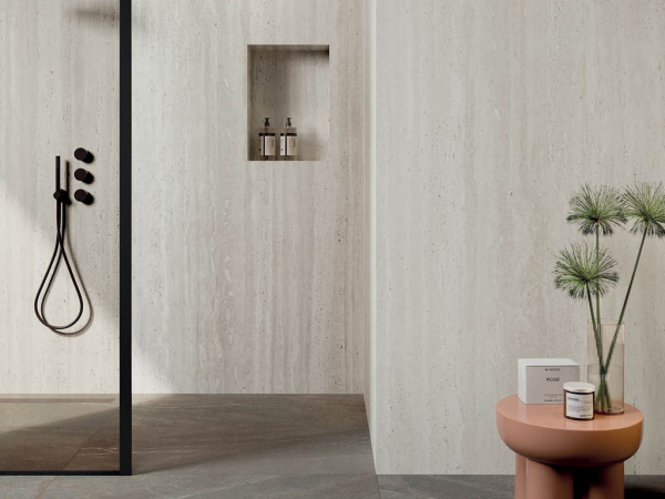 На фото Плитка SENSI ROMA (ABK Ceramiche)