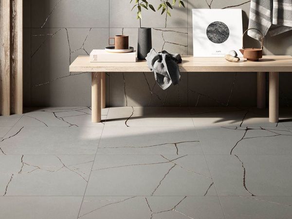 На фото Плитка KINTSUGI (Fioranese Ceramica)