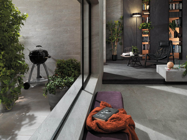 На фото Плитка KLIF (Atlas Concorde)