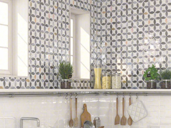 На фото Плитка ETNIA (Vives Ceramica)